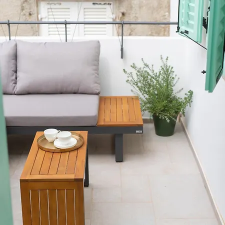 Bastinica Delux Ap 5 * * * * * Apartman