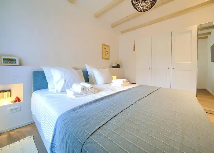 Bastinica Delux Ap 5 * * * * * * Krk Town