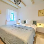 Apartament Bastinica Delux Ap 5 * * * * *